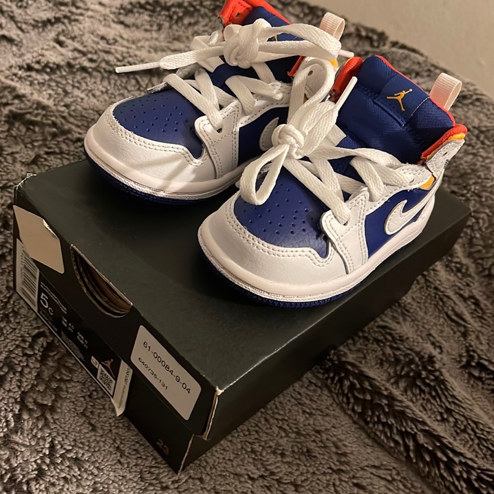 Brand new never worn Jordan’s 5C